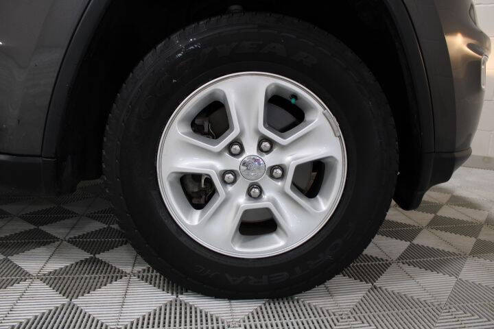 2017 Jeep Grand Cherokee Laredo