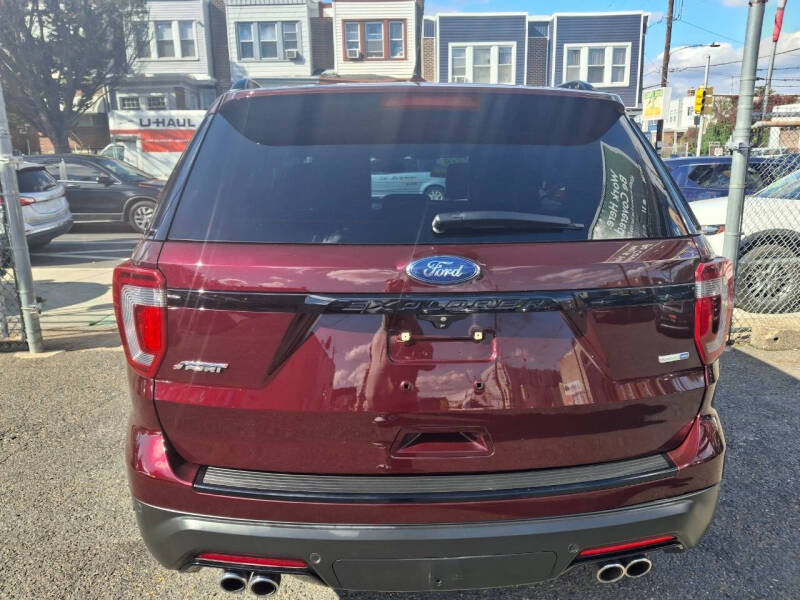 2018 Ford Explorer Sport