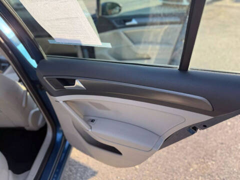 2018 Volkswagen Golf SportWagen