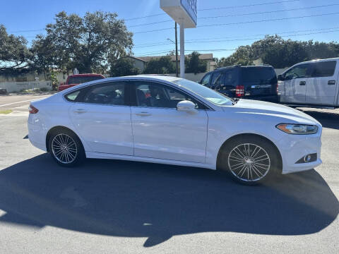 2013 Ford Fusion SE