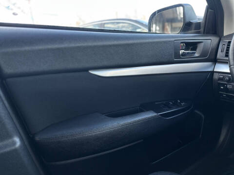 2011 Subaru Legacy 2.5i Premium