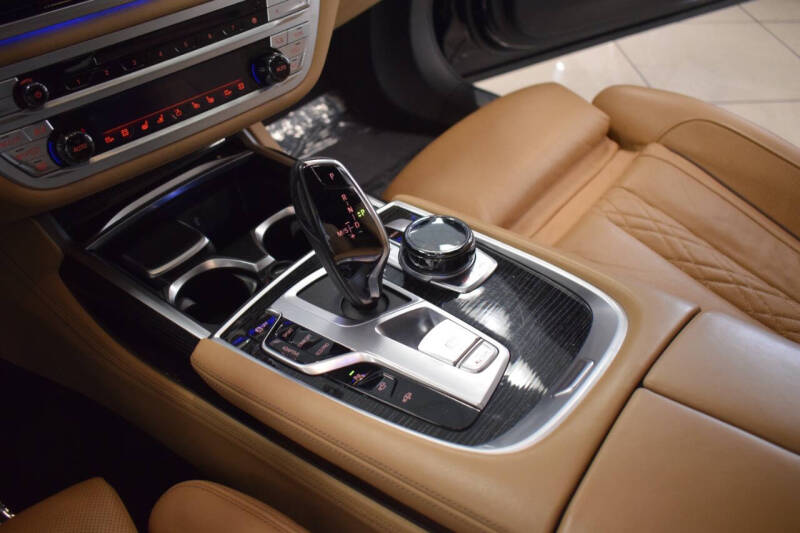 2019 BMW 7 Series 750i