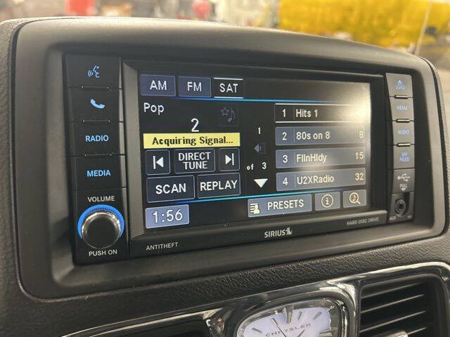 2016 Chrysler Town and Country Touring