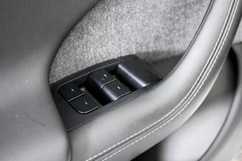 2022 Tesla Model S Plaid