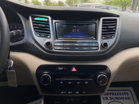 2017 Hyundai Tucson SE