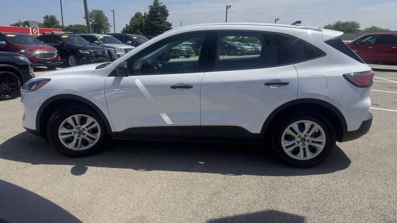 2022 Ford Escape S