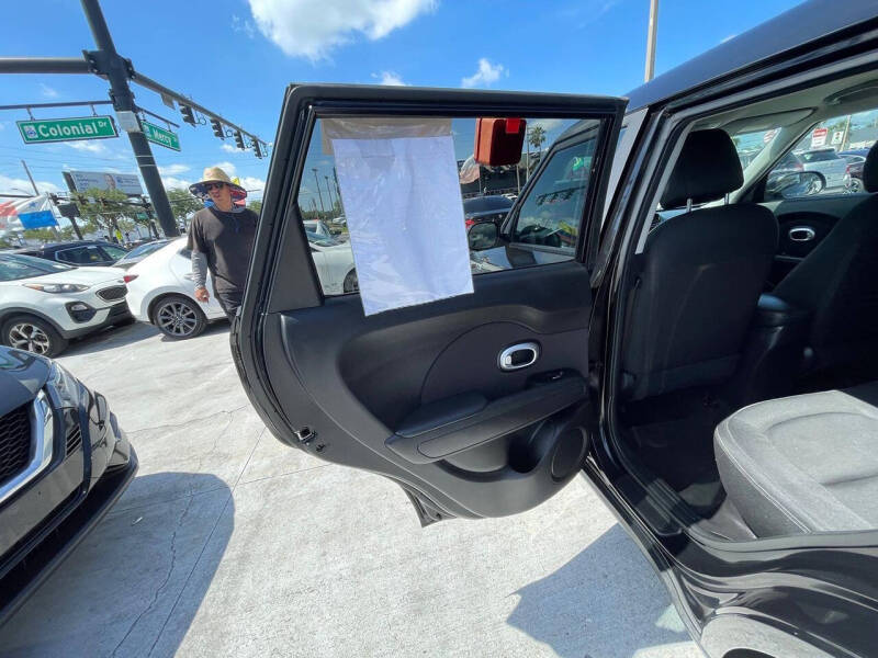 2018 Kia Soul +