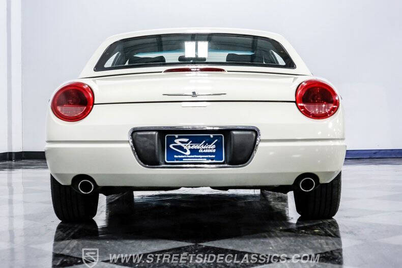 2002 Ford Thunderbird Deluxe