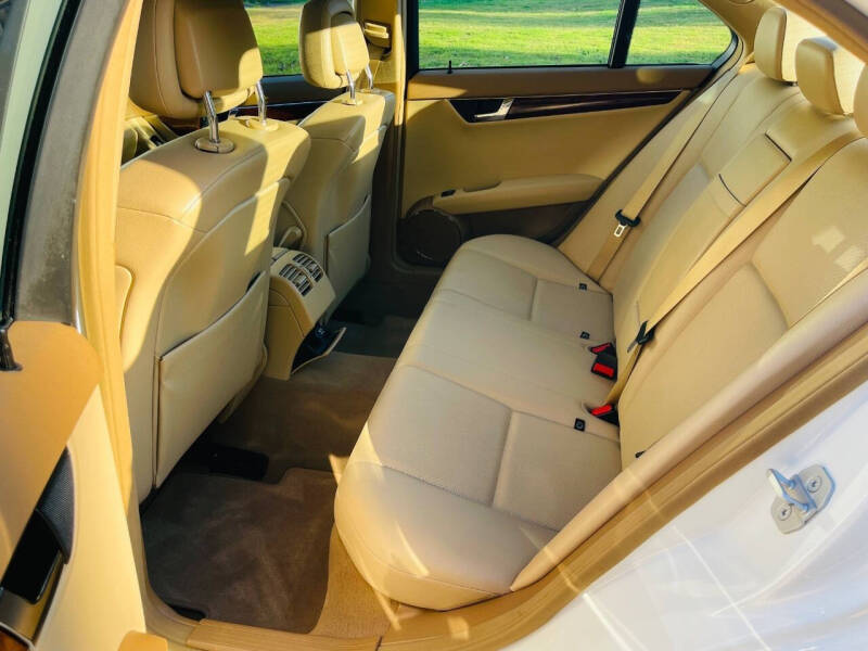 2008 Mercedes-Benz C-Class C 300 Luxury 4MATIC