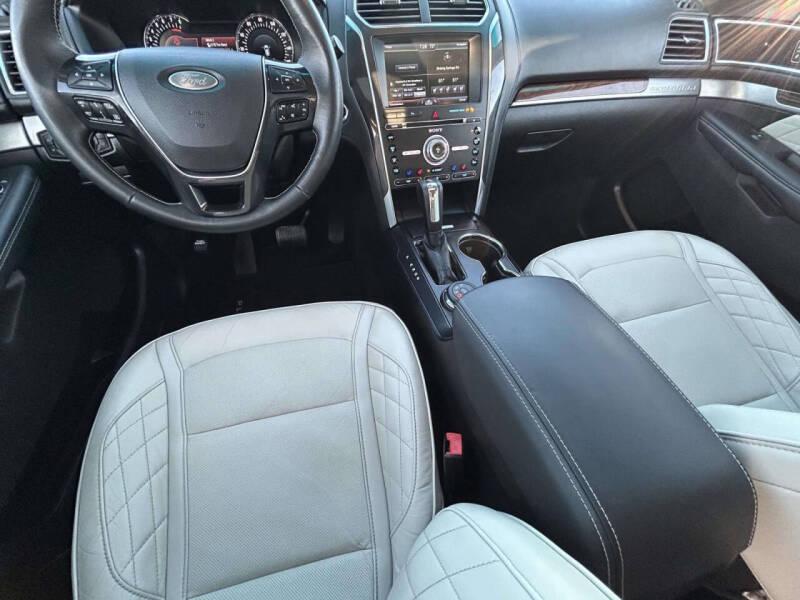 2016 Ford Explorer Platinum