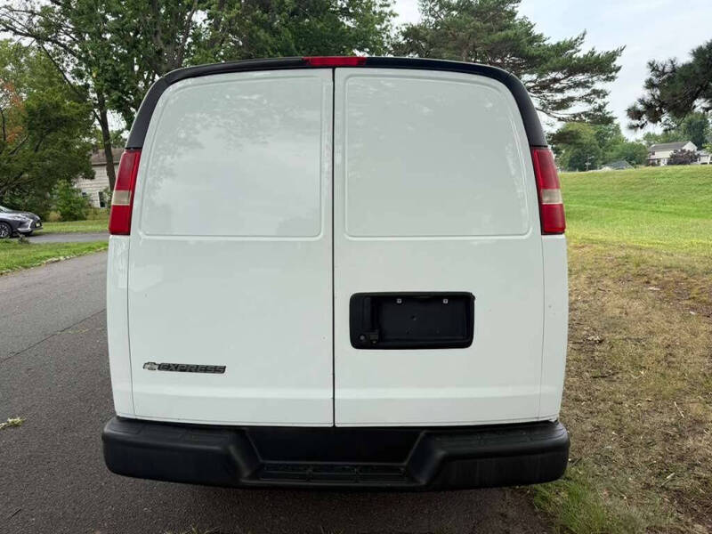 2015 Chevrolet Express 2500