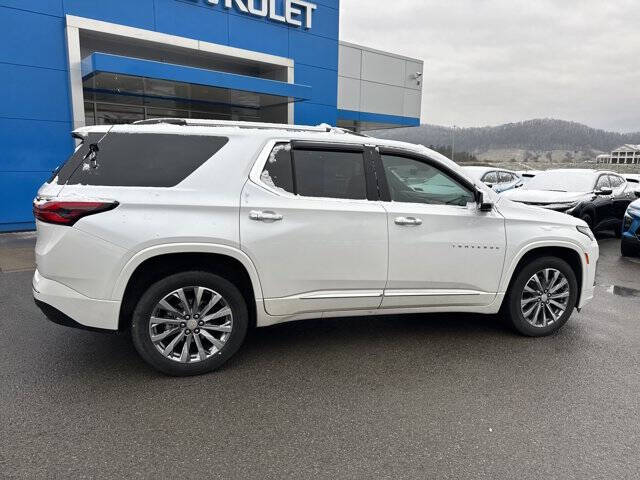 2023 Chevrolet Traverse Premier