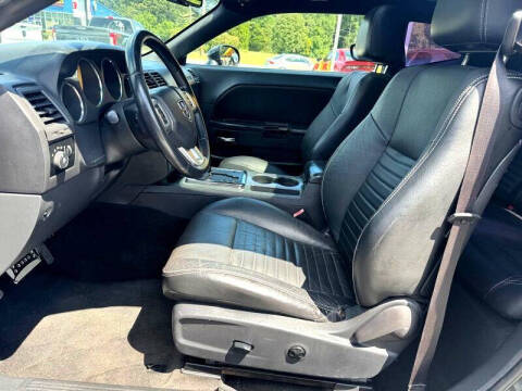 2011 Dodge Challenger R/T Plus