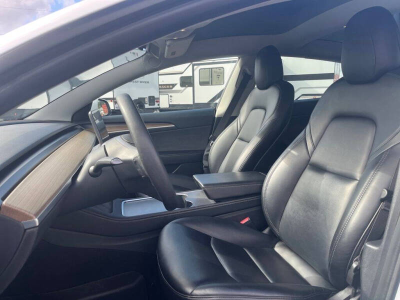 2021 Tesla Model 3 Standard Range Plus