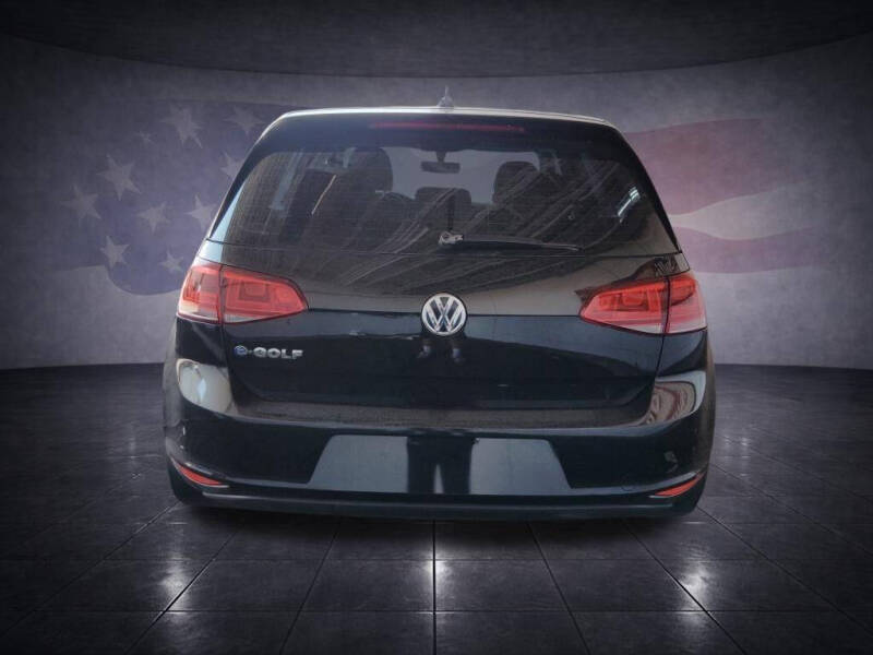 2016 Volkswagen e-Golf SE
