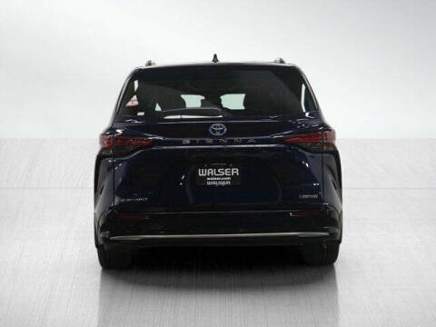 2025 Toyota Sienna Limited 7-Passenger