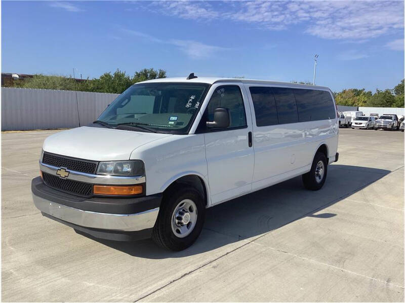 2018 Chevrolet Express for sale at CENTURY TRUCKS & VANS in Grand Prairie TX