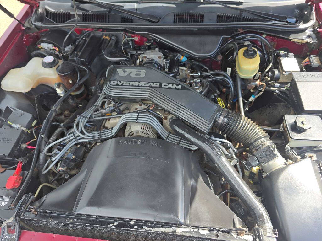 1993 Lincoln Town Car 22