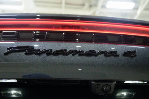 2025 Porsche Panamera 4