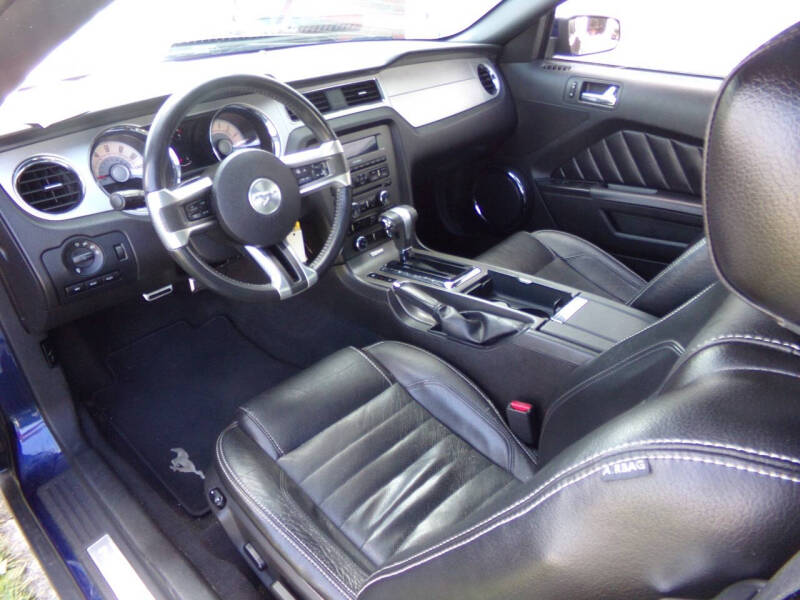 2010 Ford Mustang V6 Premium