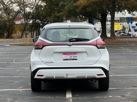 2023 Nissan Kicks S