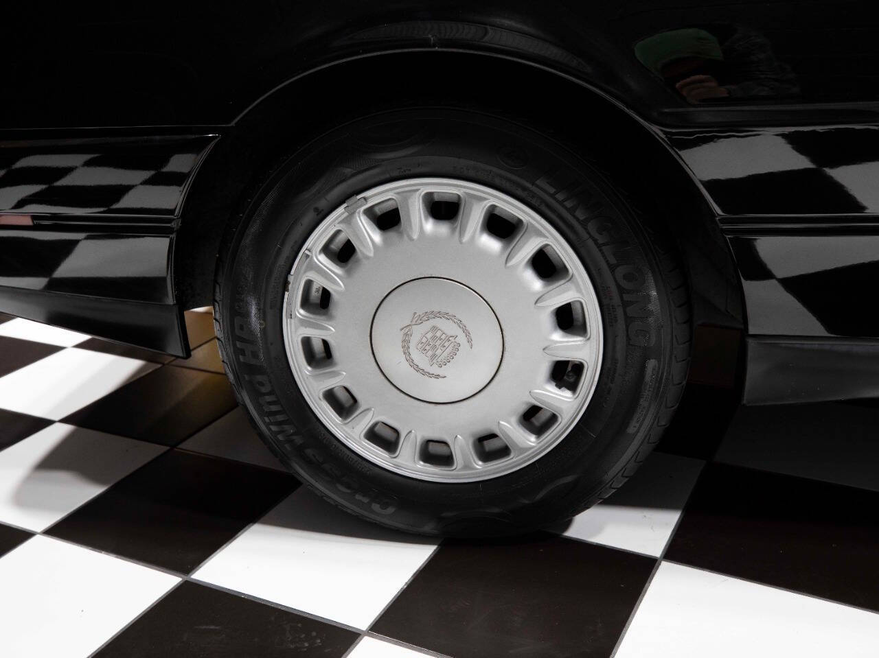 1992 Cadillac Allante 29