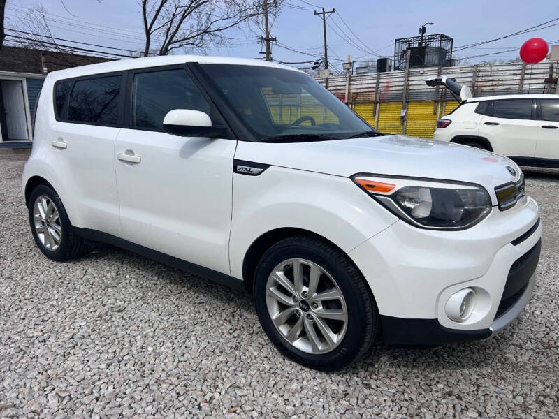 2017 Kia Soul +