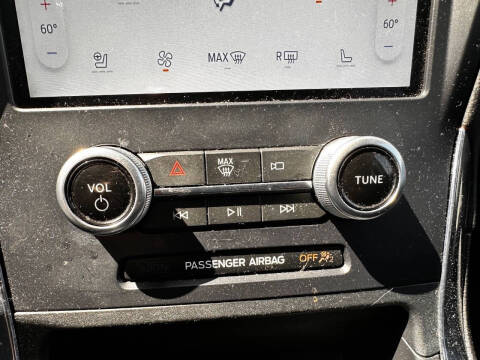 2021 Ford Edge Titanium