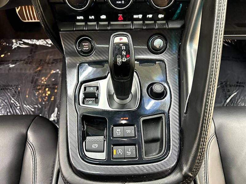 2016 Jaguar F-TYPE R