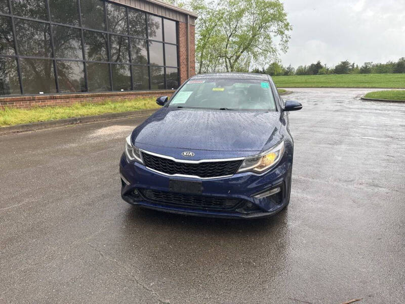 Used 2019 Kia Optima S with VIN 5XXGT4L38KG304777 for sale in Maysville, KY