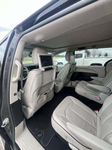 2017 Chrysler Pacifica Limited