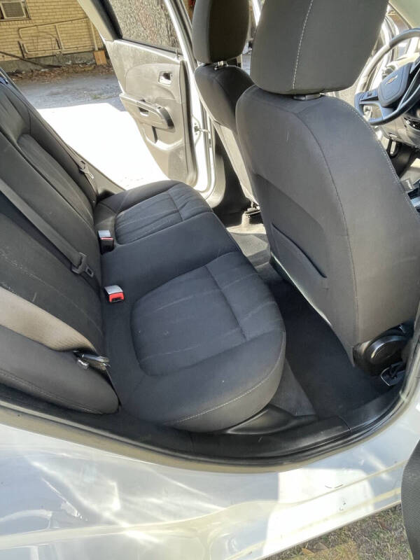2016 Chevrolet Sonic LT Auto