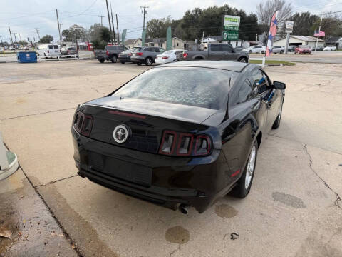 2014 Ford Mustang V6