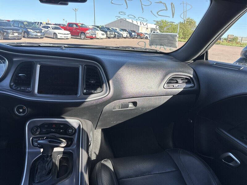 2019 Dodge Challenger SXT