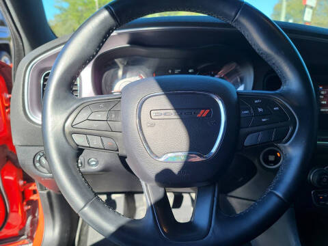 2017 Dodge Charger SE