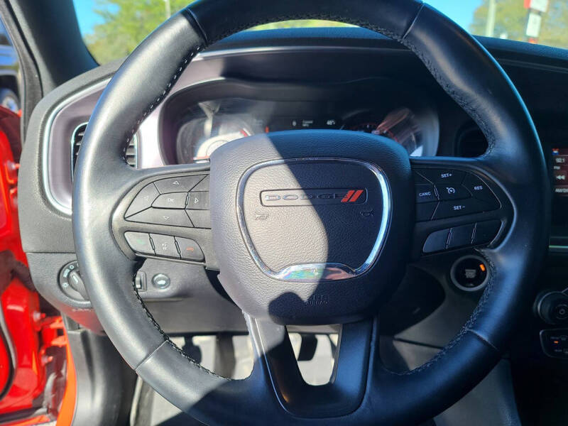 2017 Dodge Charger SE