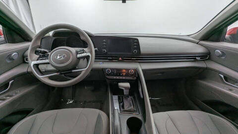 2022 Hyundai Elantra