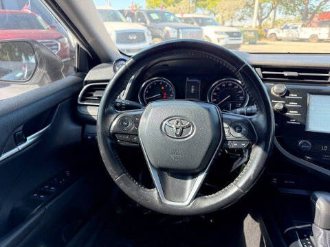 2019 Toyota Camry SE