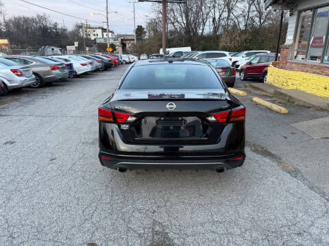 2019 Nissan Altima 2.5 SR