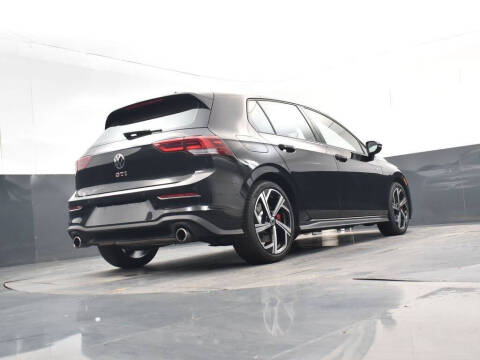 2025 Volkswagen Golf GTI SE