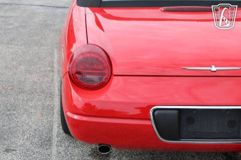 2002 Ford Thunderbird Deluxe