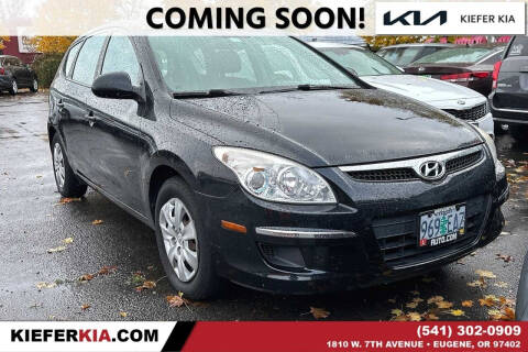 2010 Hyundai Elantra Touring for sale at Kiefer Kia in Eugene OR