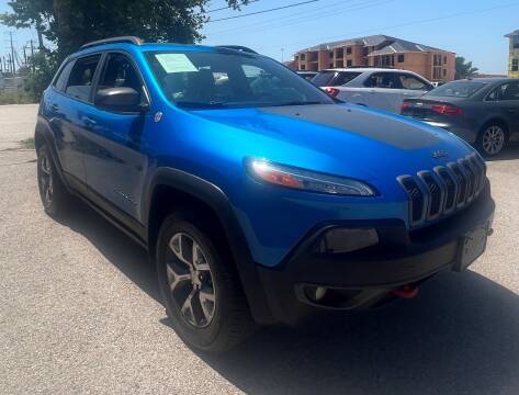2017 Jeep Cherokee for sale at USA AUTO CENTER in Austin TX