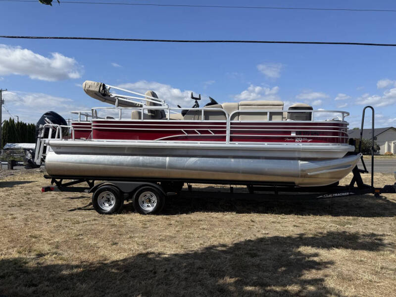 2021 Sun Tracker 20 DLX
