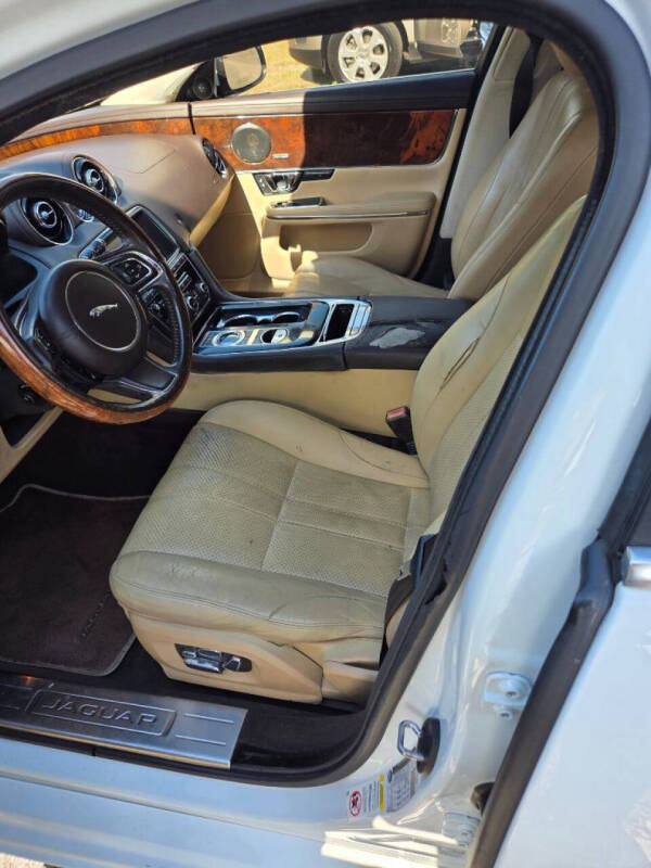 2014 Jaguar XJ