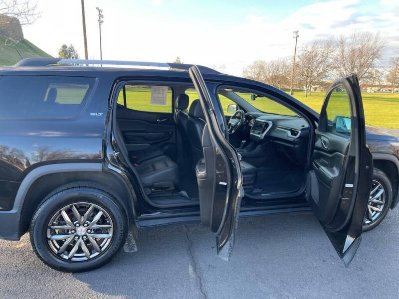 2017 GMC Acadia SLT-1