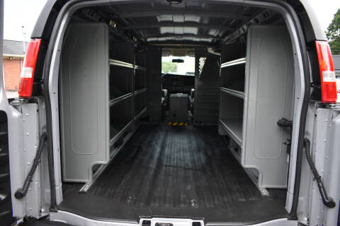 2023 GMC Savana 2500
