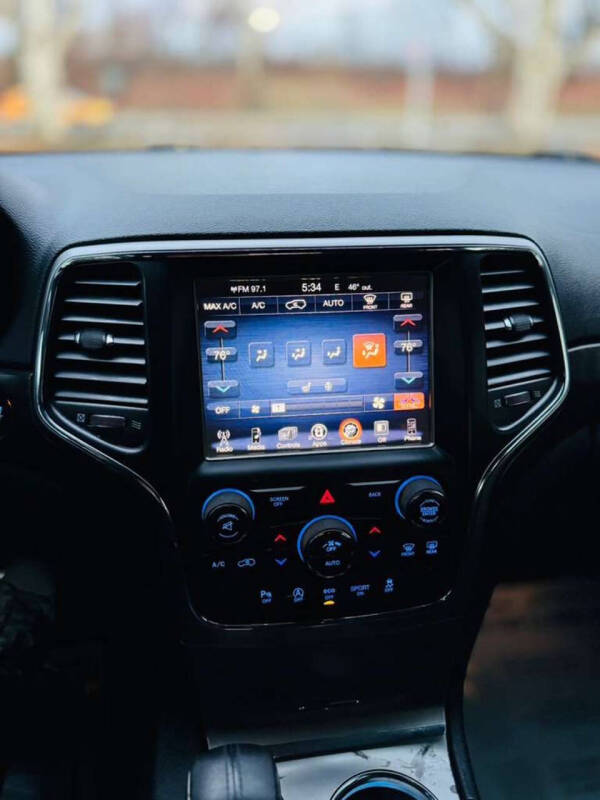 2017 Jeep Grand Cherokee Altitude