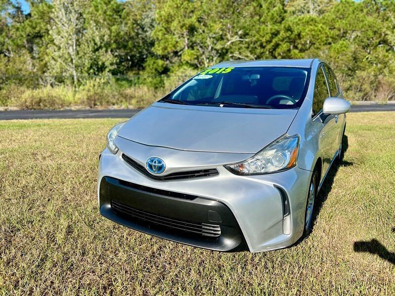2015 Toyota Prius v Three