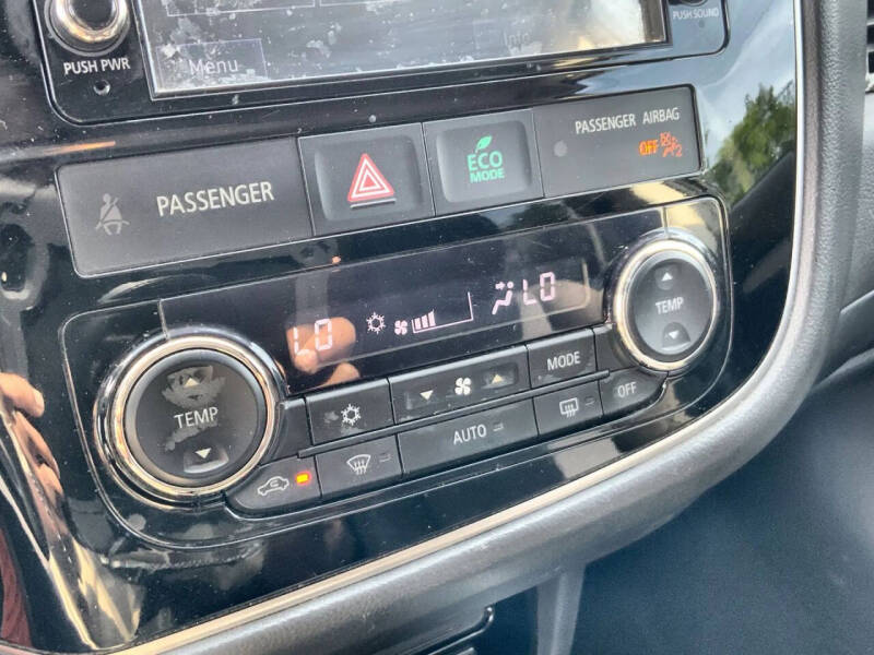 2018 Mitsubishi Outlander ES
